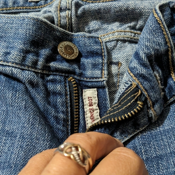 Hollister jeans size 9 - Picture 4 of 7